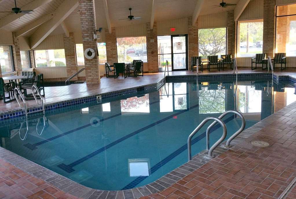 Americinn And Suites By Wyndham Delafield-Waukesha-Milwaukee Fasilitas foto